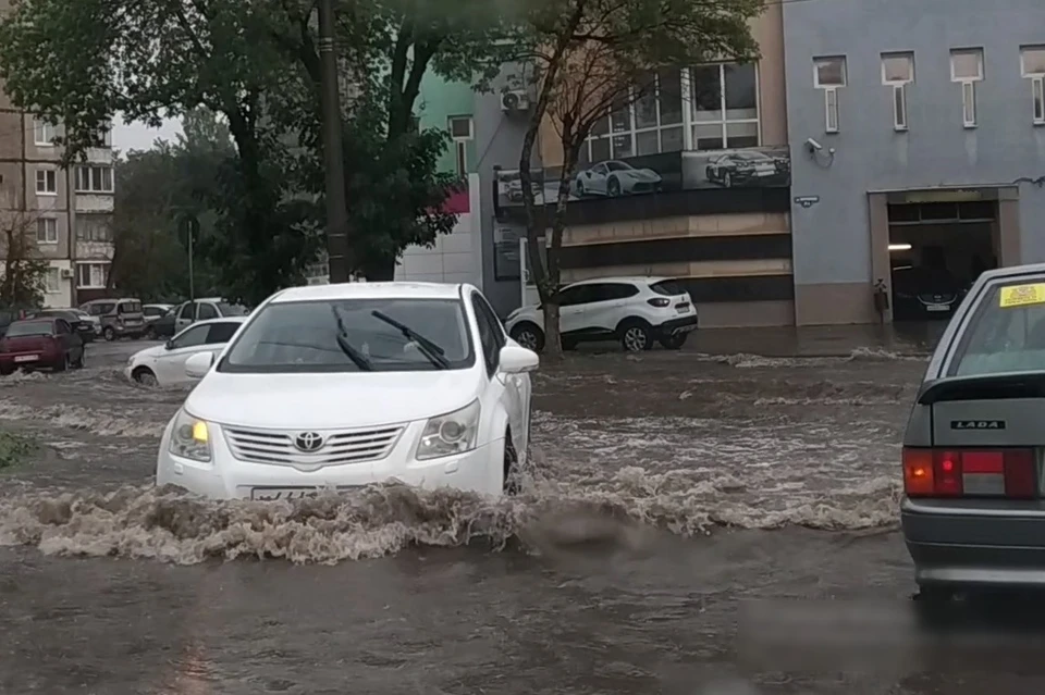 В Липецке затопило улицы