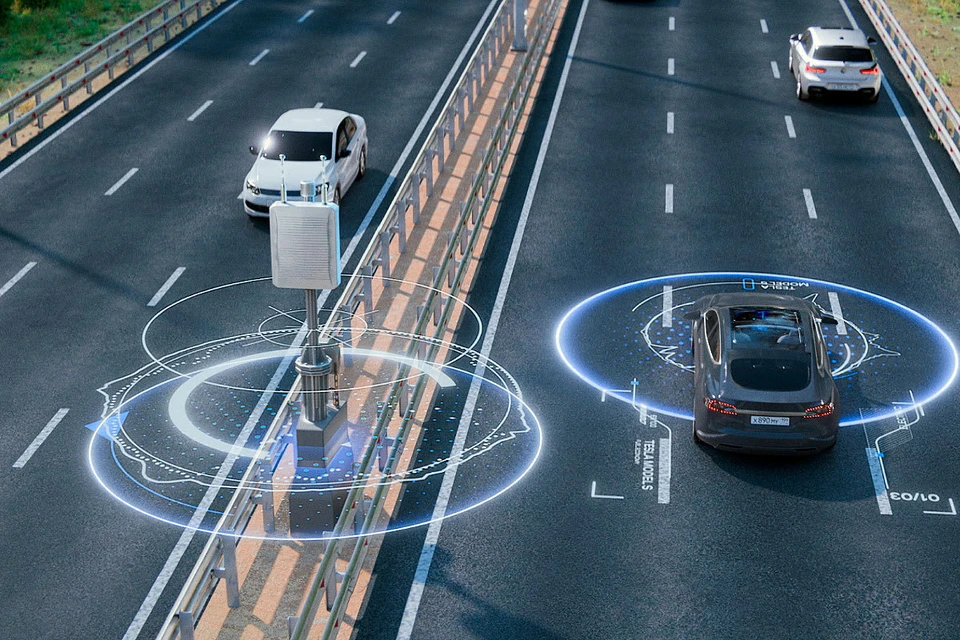 Умная дорога - напичканная интеллектуальными системами магистраль, которая может общаться с автомобилями. Фото: Концерн «Телематика»