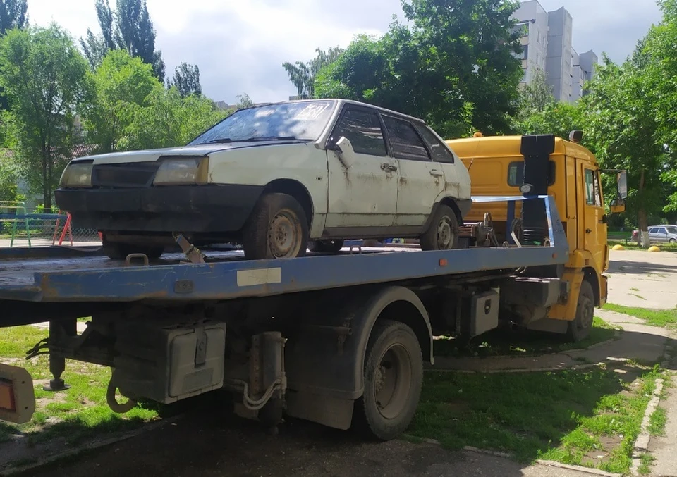 Все машины были брошены в Новом городе