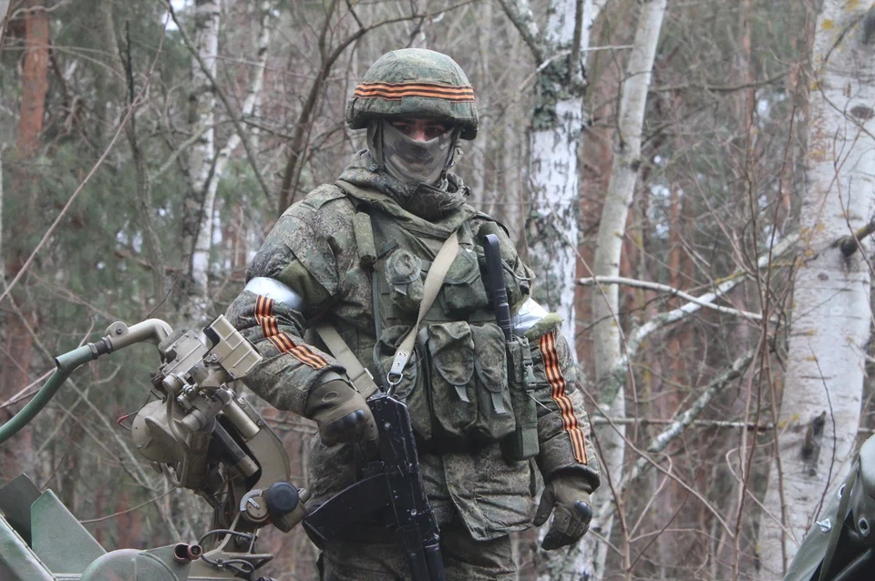 Минобороны показало видео штурма украинского опорного пункта российскими десантниками
