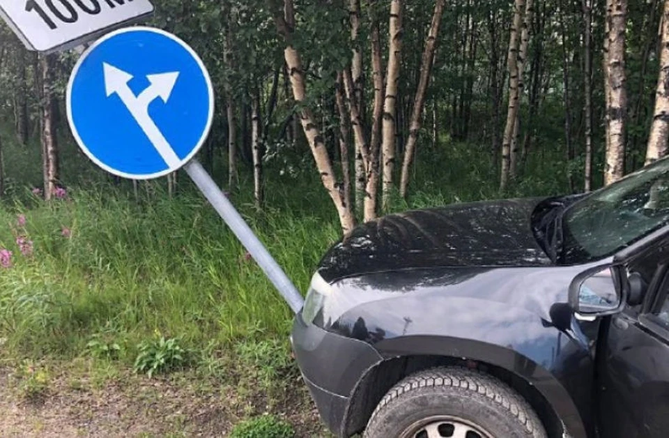 Мужчина не справился с управлением. Фото: управление по ГОЧС и ПБ Мурманской области