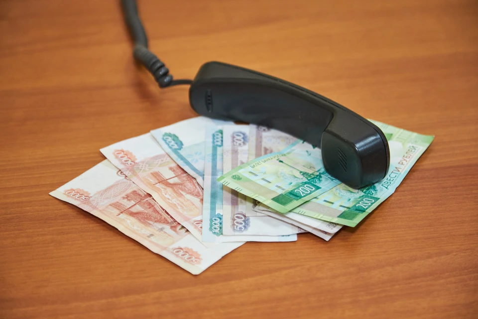Мужчина взял кредит и двумя платежами перевел мошенникам