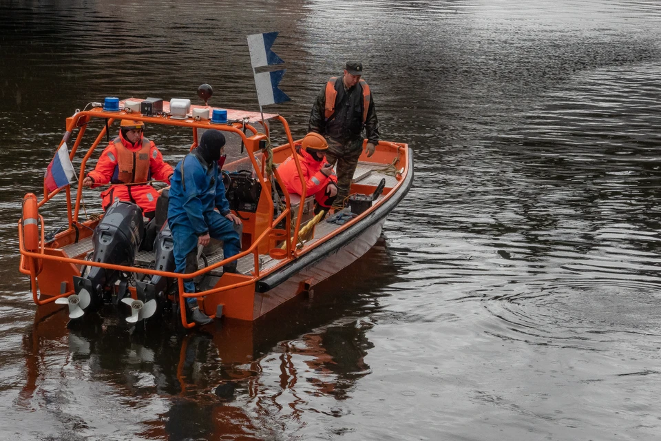 В Сенгилеевском районе 25 июля ульяновские спасатели выловили из пруда тело мужчины