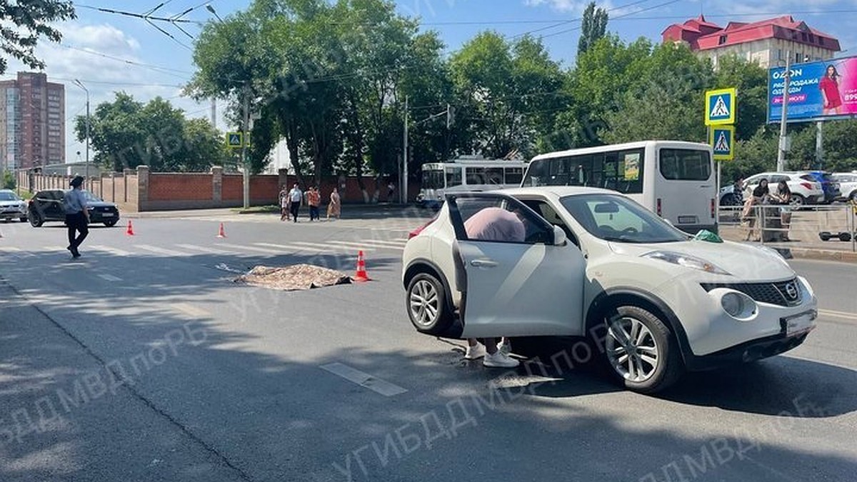 В Уфе водитель Nissan Juke насмерть сбил женщину и 5-летнего ребенка - KP.RU