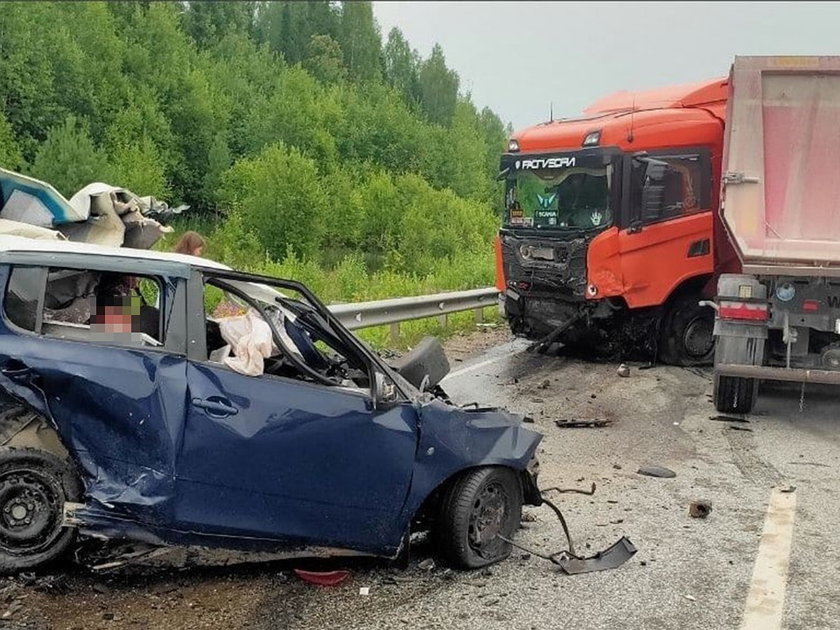 В ГИБДД рассказали подробности аварии в Прикамье, в которой погибли четыре  человека - KP.RU