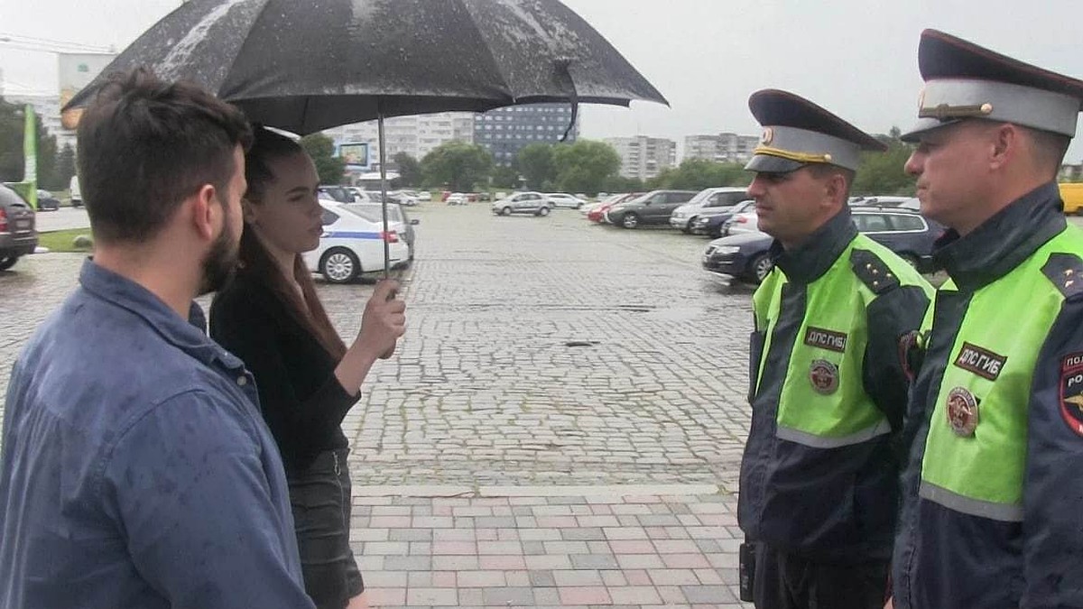 Сотрудники ГИБДД спасли калининградку. Теперь она хочет служить в полиции -  KP.RU