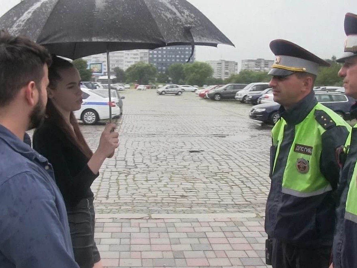 Сотрудники ГИБДД спасли калининградку. Теперь она хочет служить в полиции -  KP.RU