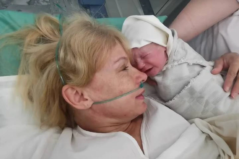 Петербурженка родила первенца в 56 лет