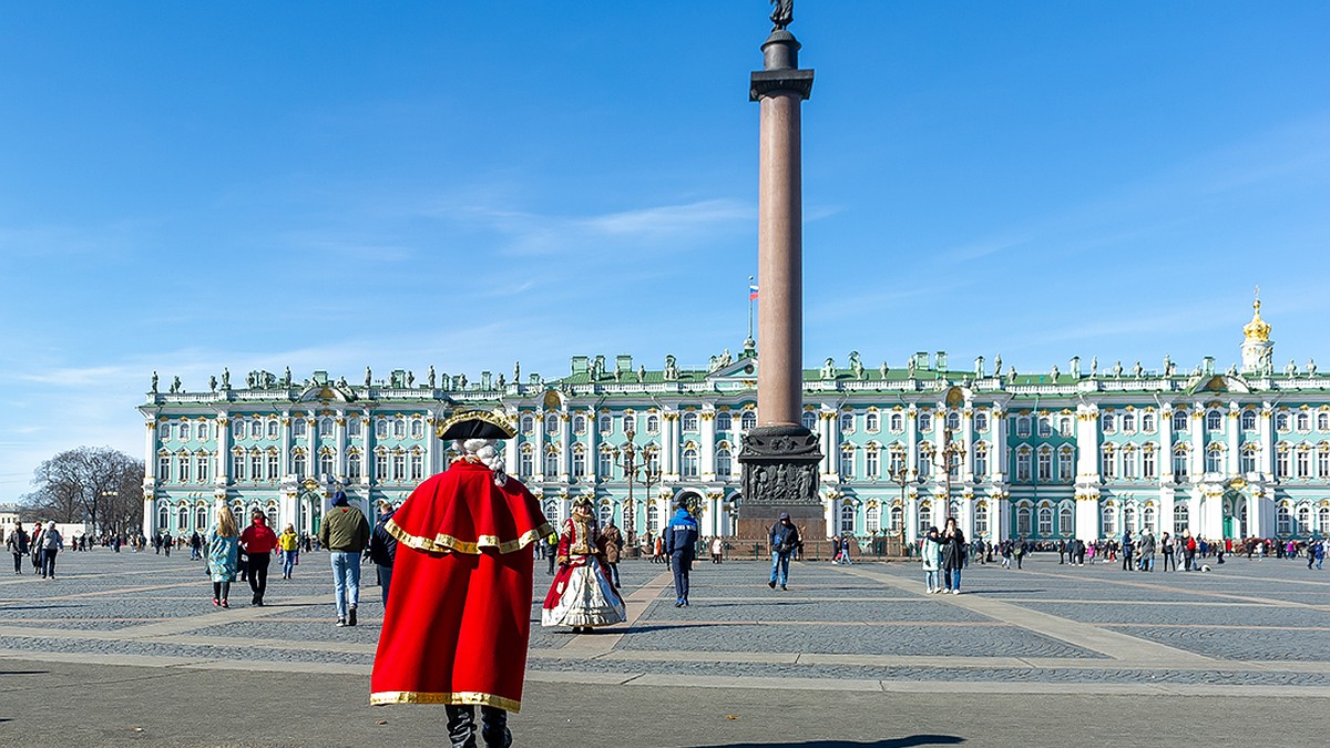 Под громогласное «ура»: 190 лет с прибытия Александровской колонны в  Петербург - KP.RU