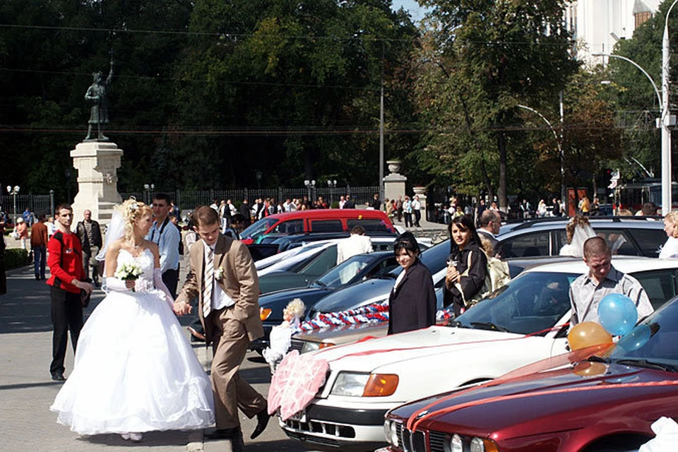 В Молдове стали чаще играть свадьбы.