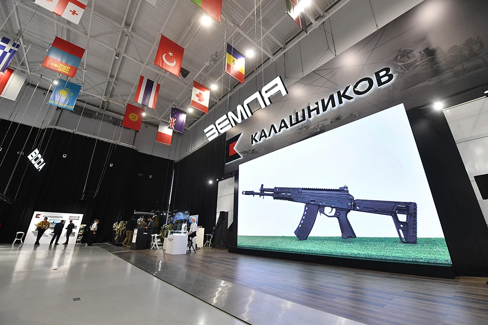 Новейший пистолет-пулемет от концерна "Калашников" поступит на вооружение российской армии в 2022 году.