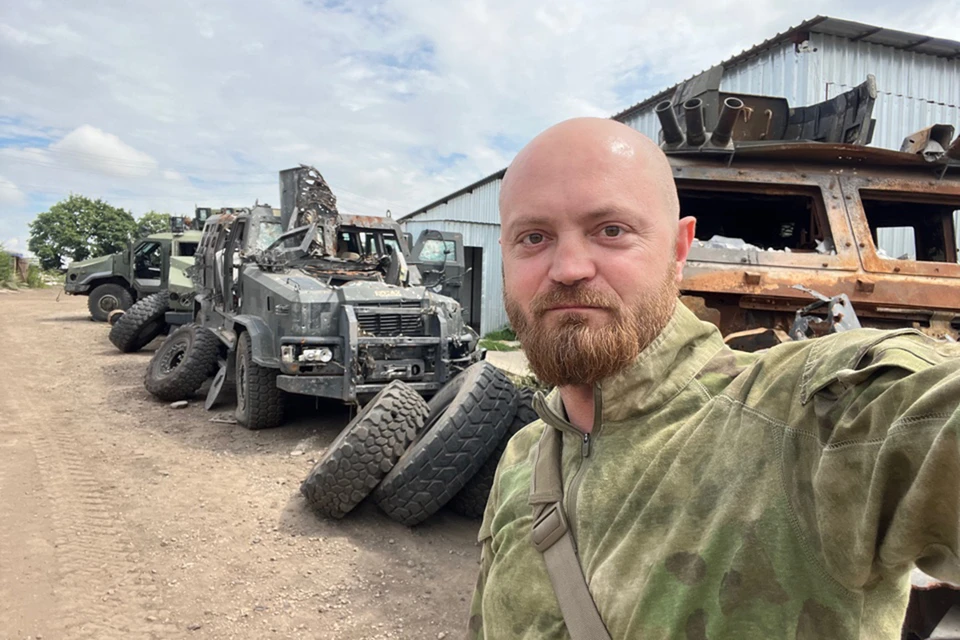 Военкор "Комсомолки" Александр Коц рассказал, что значит взятие Песок для дальнейшего продвижения войск России на Донбассе.