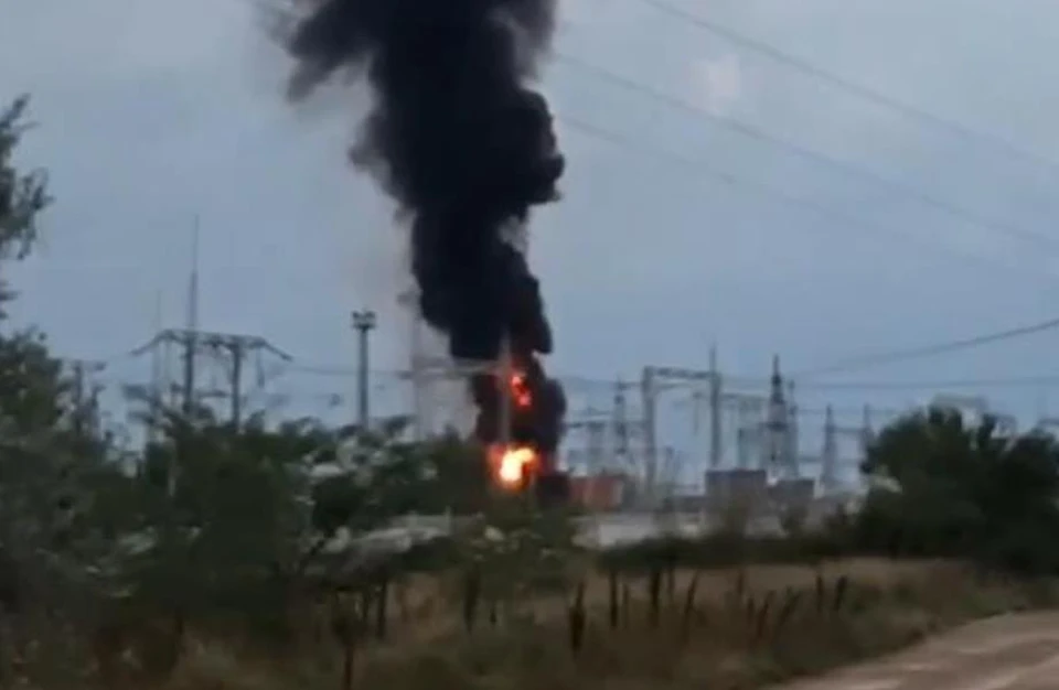 Взрывы начались рано утром. Фото: скриншот из видео/tg-канал "Крымский"