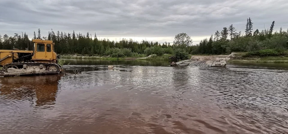 Июльский потоп на трассе. Фото: оперштаб Якутии