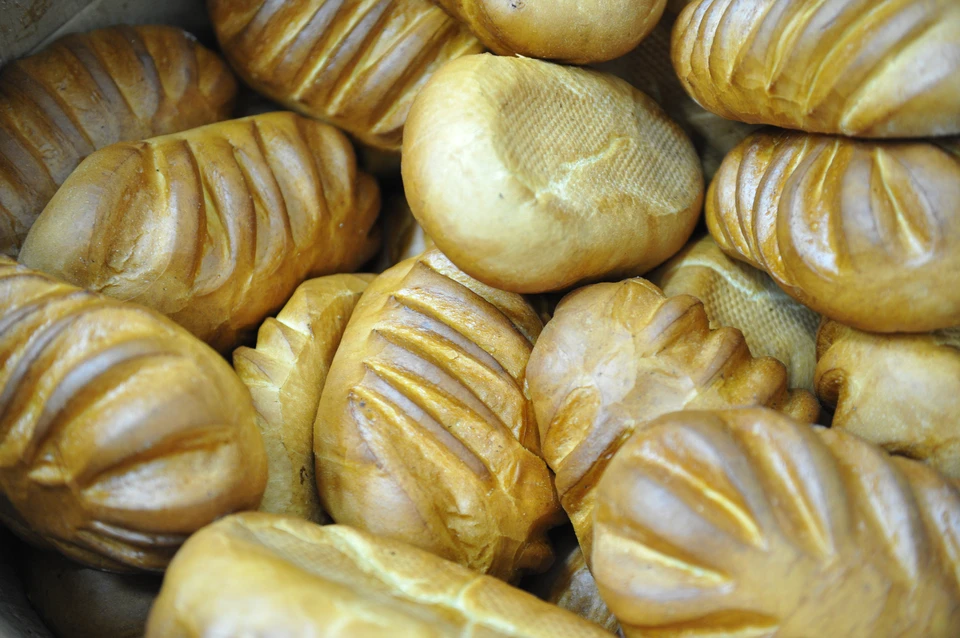 Роспотребнадзор по Волгоградской области нашел плесень и ненатуральный состав в хлебе и печенье