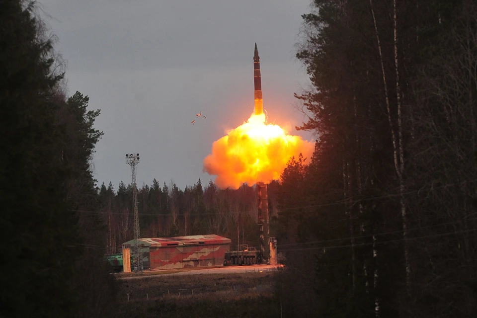 Американский военный эксперт объяснил, почему в НАТО боятся российского тактического ядерного оружия.