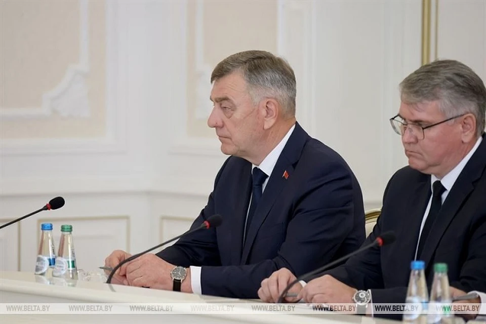 Новый управляющий делами президента Юрий Назаров на совещании. Фото: БелТА