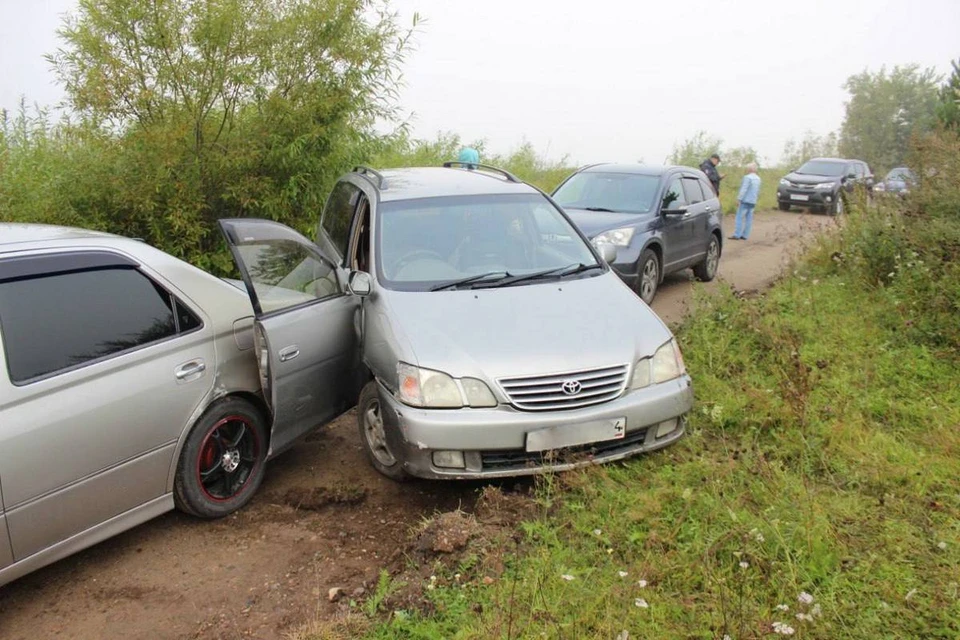 В Енисейском районе пьяный кемеровчанин угнал, разбил и утопил шесть машин. Фото: МВД24
