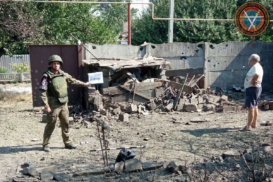 В результате обстрела повреждены частные жилые дома в Ленинском районе. Фото: СЦКК ДНР