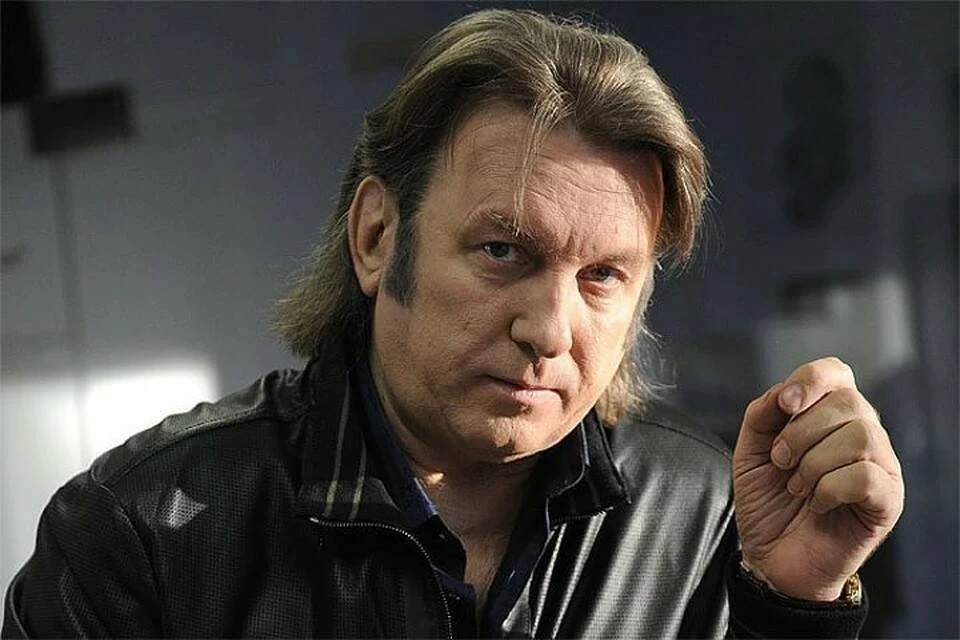Юрий Лоза заявил, что новые перепевки песни "3 сентября" всегда будут на руку Игорю Николаеву
