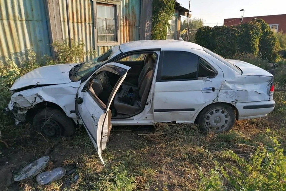 В Карасукском районе 19-летний водитель погиб после наезда на забор. Фото: Госавтоинспекция НСО
