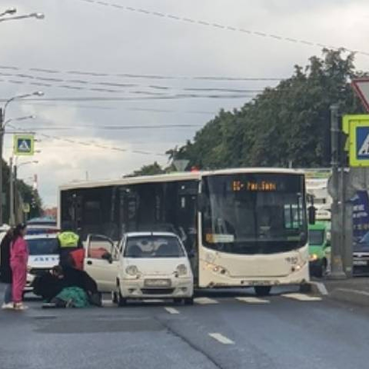 Школьника сбила машина в Московском районе Петербурга - KP.RU