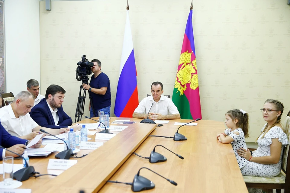 Глава региона провел личный прием граждан Фото: пресс-служба администрации Краснодарского края