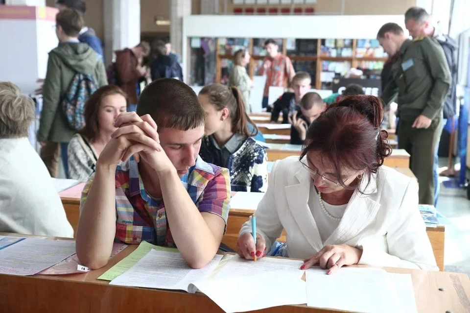 Министр образования считает, что белорусских специалистов с высшим образованием ценят во всем мире.
