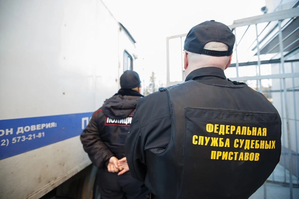 Бывшая сотрудница получила 2 года условно за злоупотребление полномочиями.
