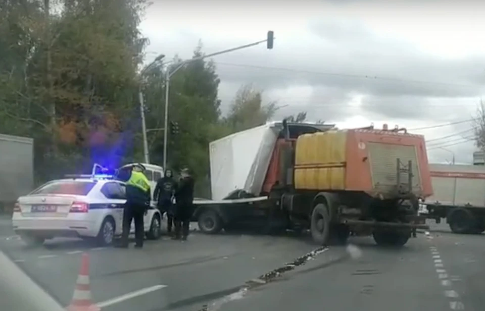 Автомобили получили серьезные повреждения. Фото: ПУВР.