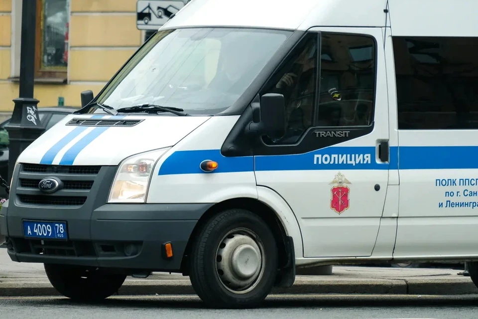 В Юнтоловском заказнике в Петербурге нашли труп мужчины с простреленной шеей.