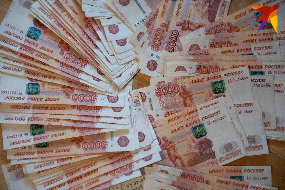 Возбуждено уголовное дело по части 3 статьи 159 УК РФ.