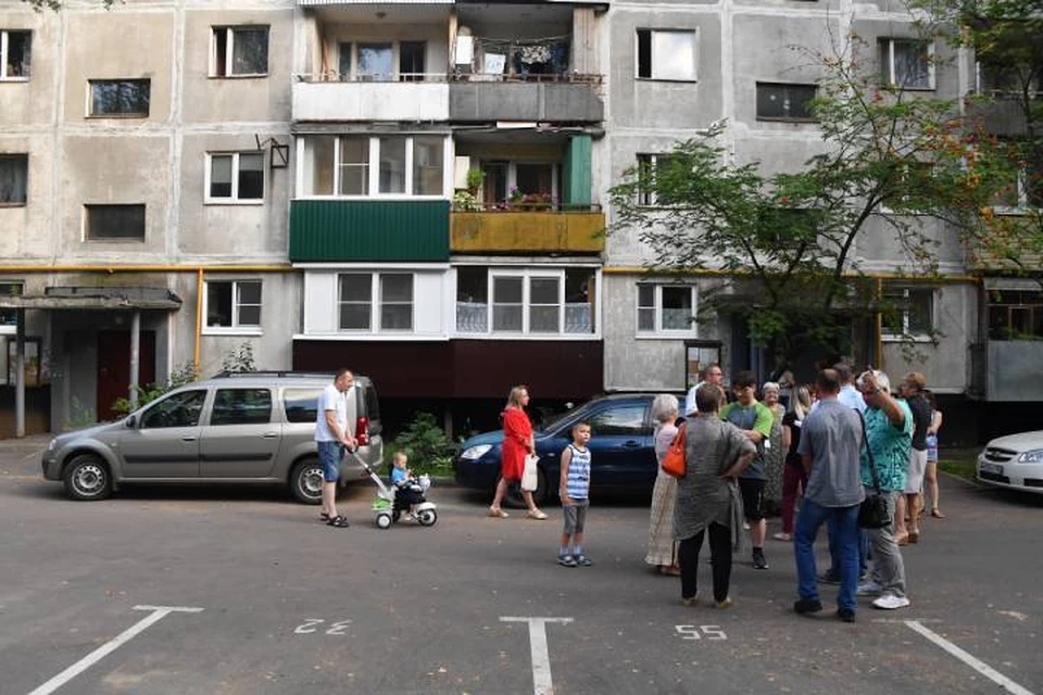 Решение может быть принято, если «за» проголосовали более половины собственников помещений данного дома.