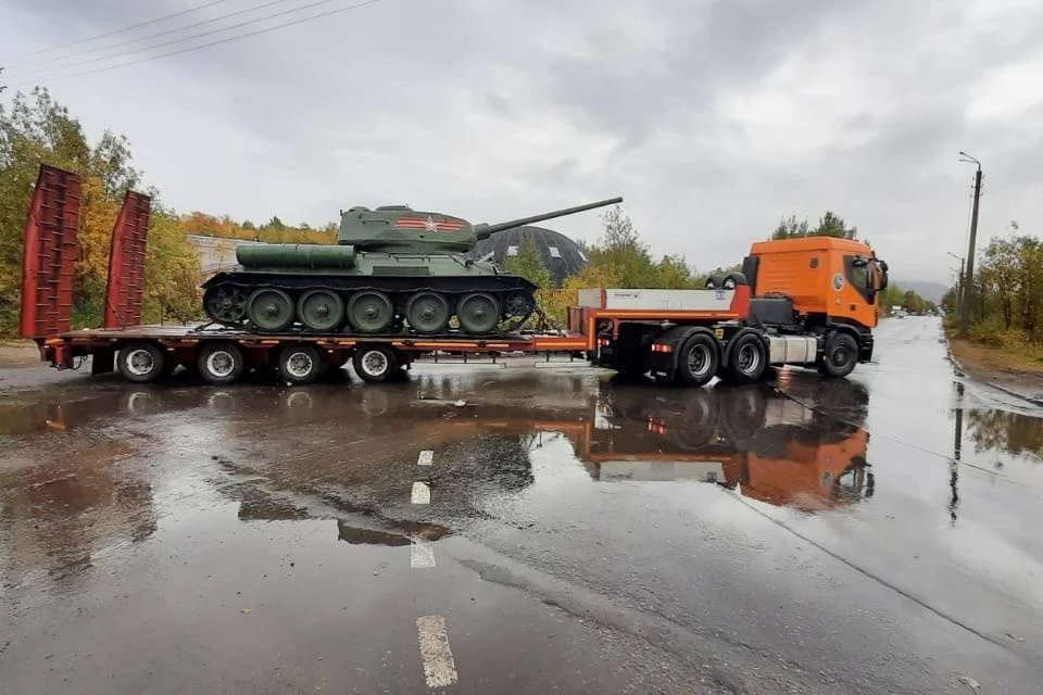 Т-34 доставили в Мончегорск. Фото: администрация Мончегорска
