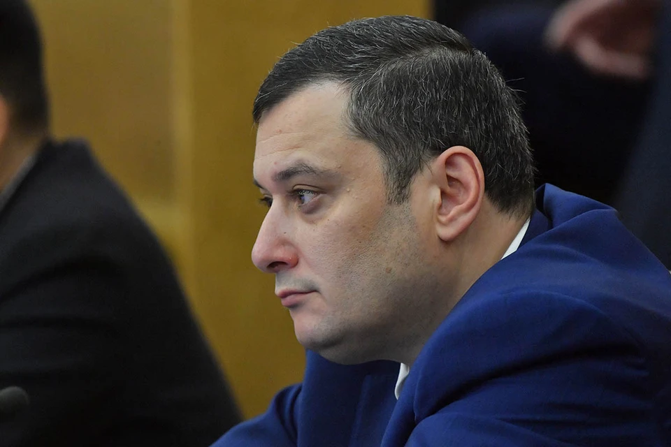 Законопроект об административной ответственности за пропаганду ЛГБТ в России, по словам главы комитета Госдумы по информполитике Александр Хинштейн, получил проект положительного отзыва от правительства РФ.