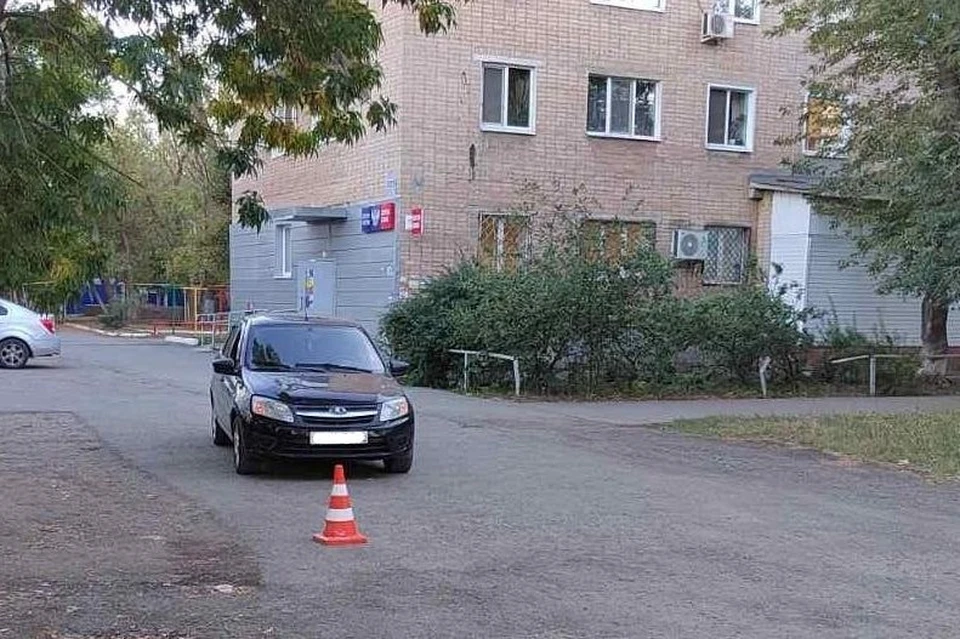 Водитель выезжал с территории двора на улицу Беляевскую