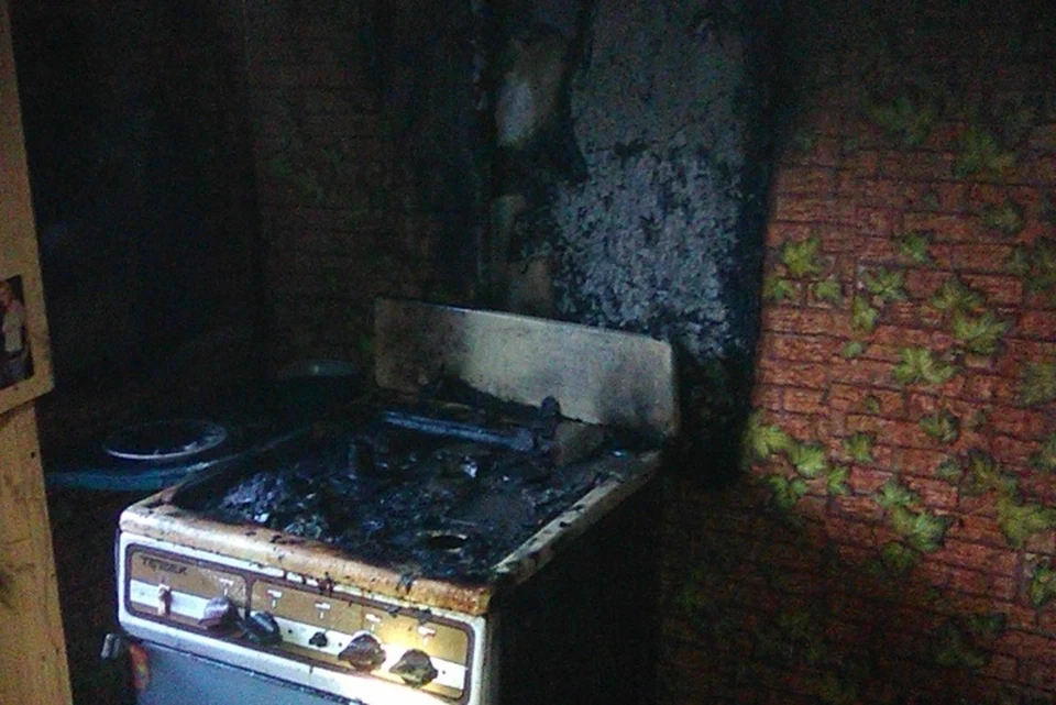 В результате пожара сильно повреждена кухня