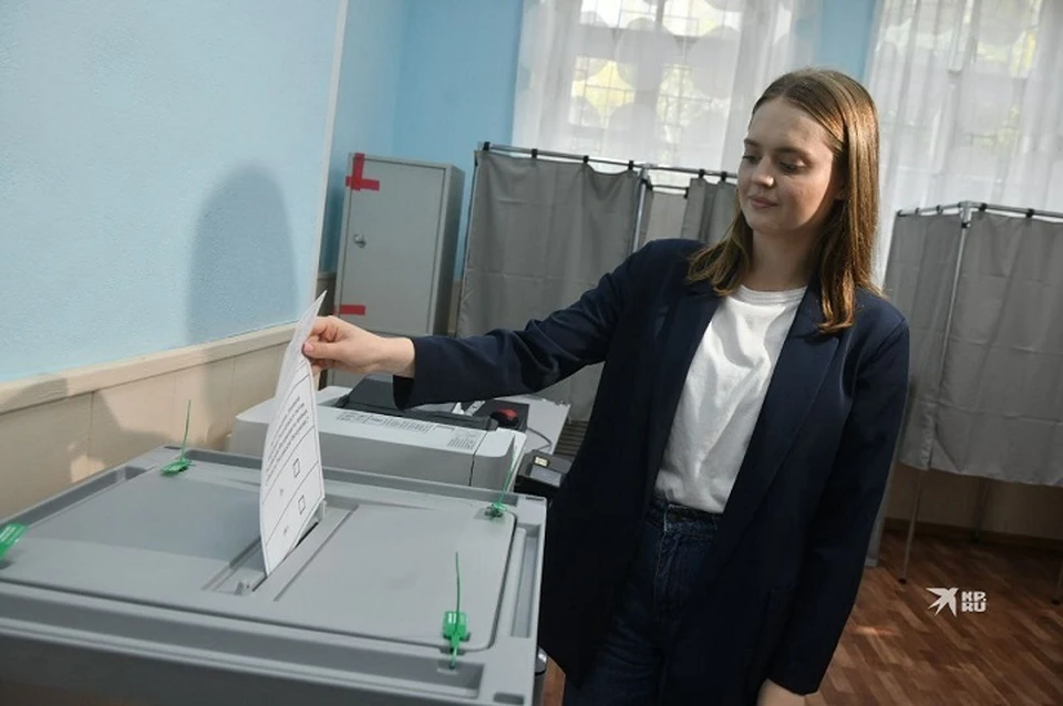 В Екатеринбурге 23 сентября 2022 года стартовала работа участков для голосования на референдуме