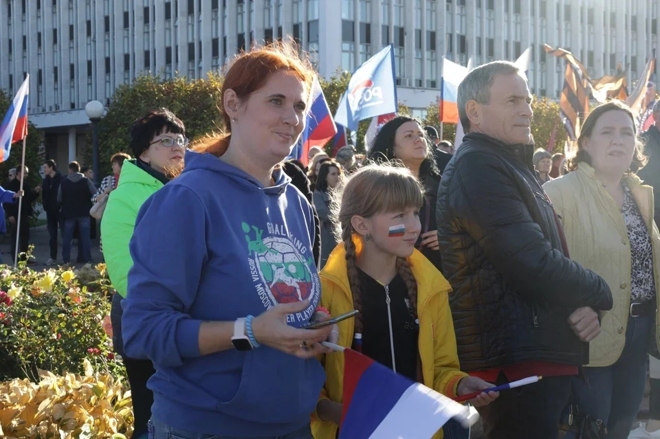 В Томске сегодня, 30 сентября, прошел митинг в поддержку включения в РФ Донбасса.