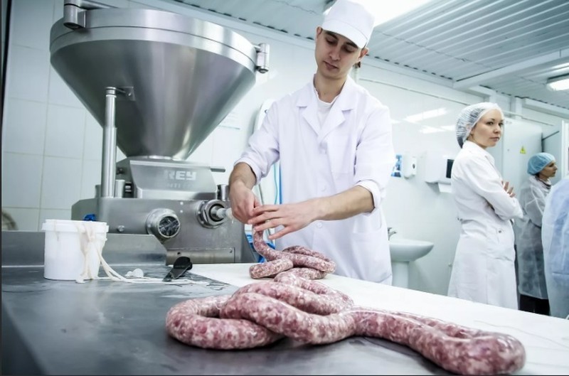 Эти компании стараются не увольнять своих сотрудников.