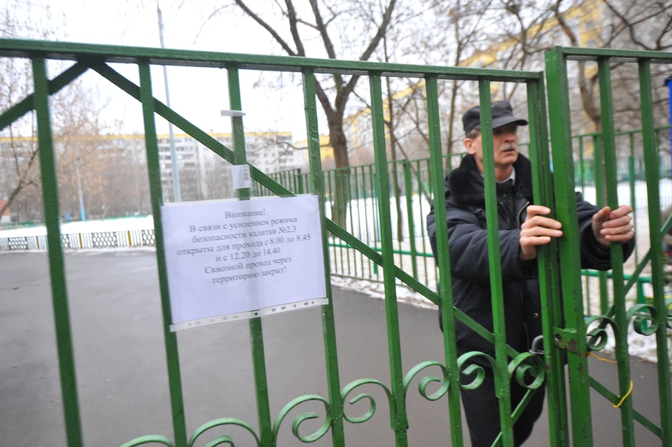 Безопасность в школах и садах начинается с порога, по мнению большинства экспертов