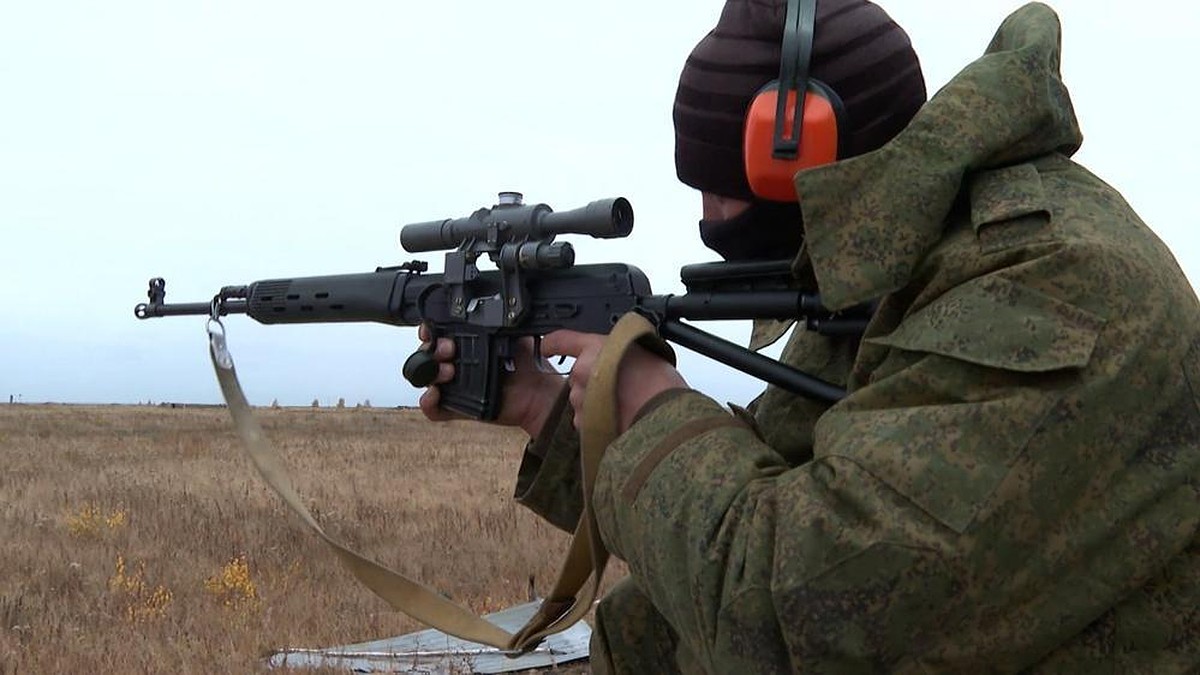 Артиллеристы, связисты, снайперы: кого готовят к боевым действиям в Омске  среди мобилизованных - KP.RU