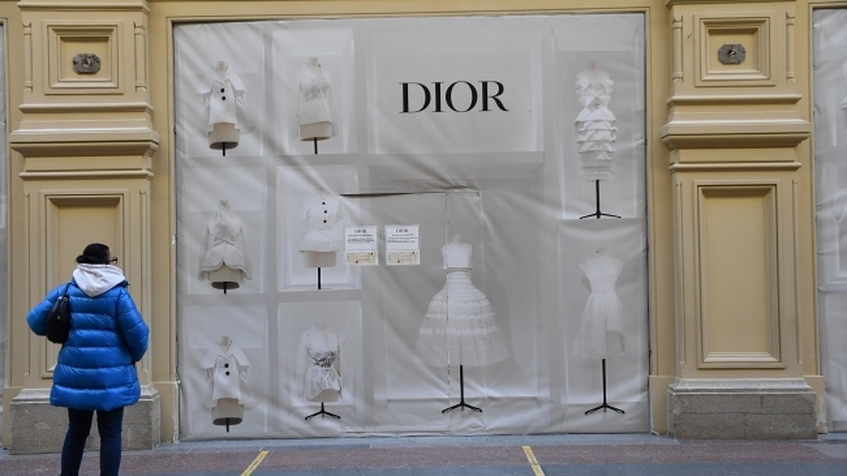 Dior против продавщицы из глубинки: французский модный дом судится с  жительницей Биробиджана - KP.RU