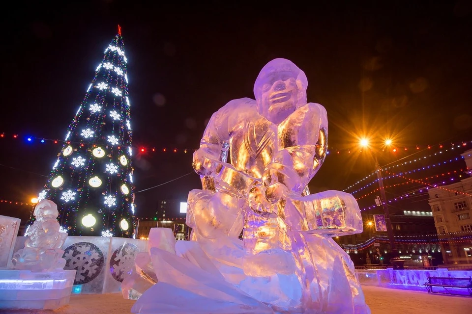 Новогодний челябинск. Челябинск 2018. Новогодний городок Челябинск 2002. Новогодняя картинка Челябинск.