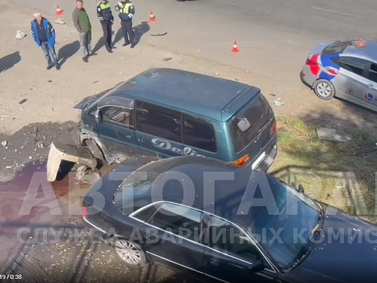 На Русской во Владивостоке в ДТП погиб человек: кто виноват, марки авто,  авария - KP.RU