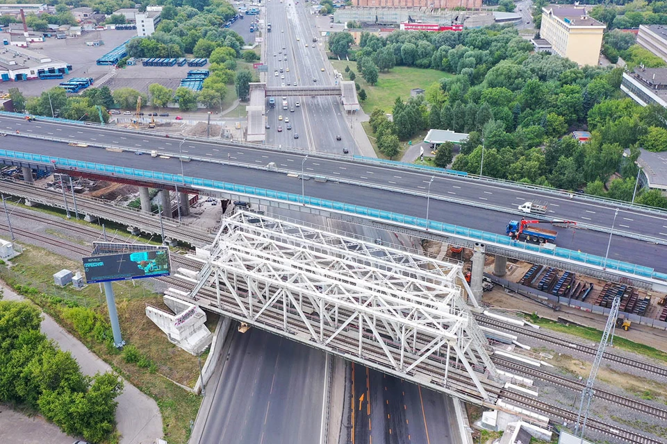 В ближайшие десять лет Москва прирастёт новыми радиальными и вылетными магистралями, а также другими дополнительными маршрутами для водителей и пассажиров.