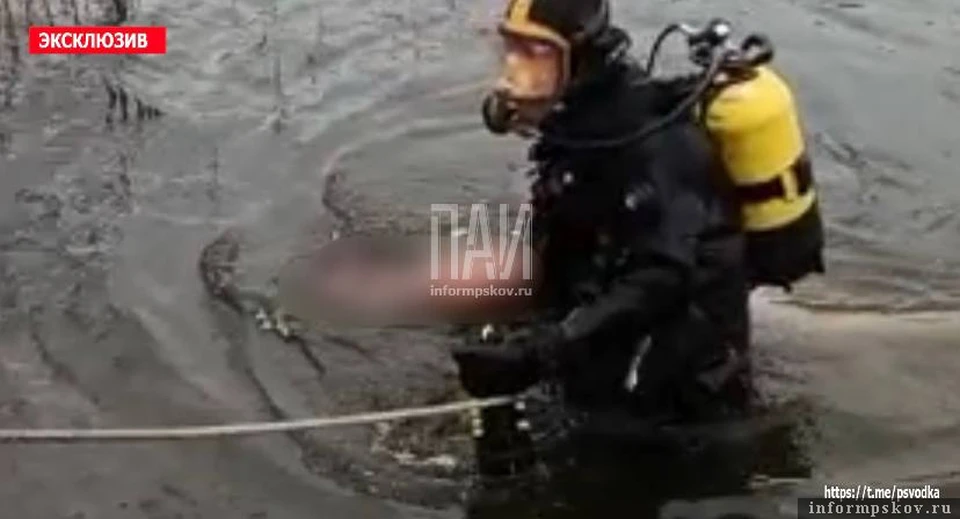Великий утонуть. Водолаз. Тело утонувшего мужчины в Великолукском районе. Водолазы ищут тело в озере. В Псковской области утонул мужчина.