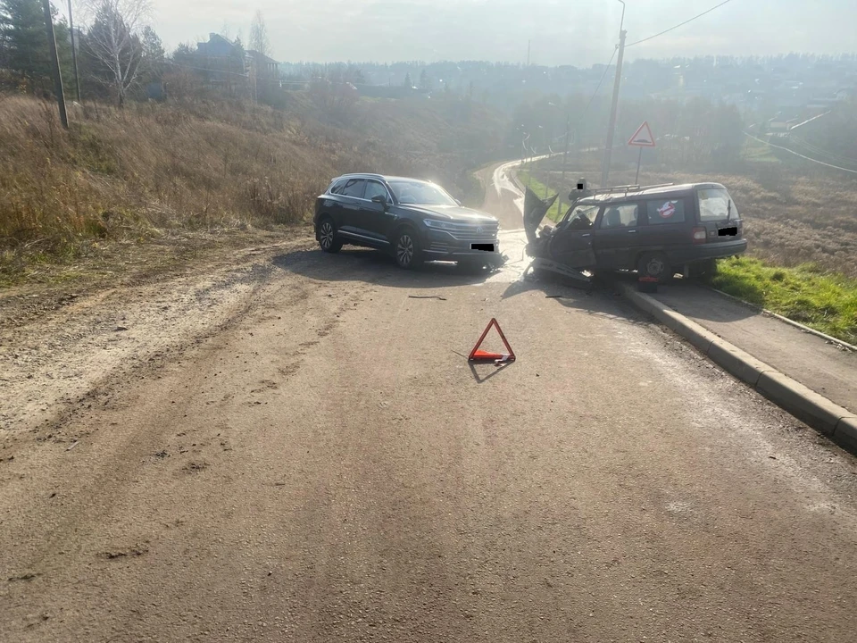 В ДТП пострадал водитель отечественной легковушки