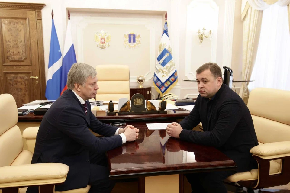 Алексей Русских и вице-премьер правительства области Евгений Лазарев