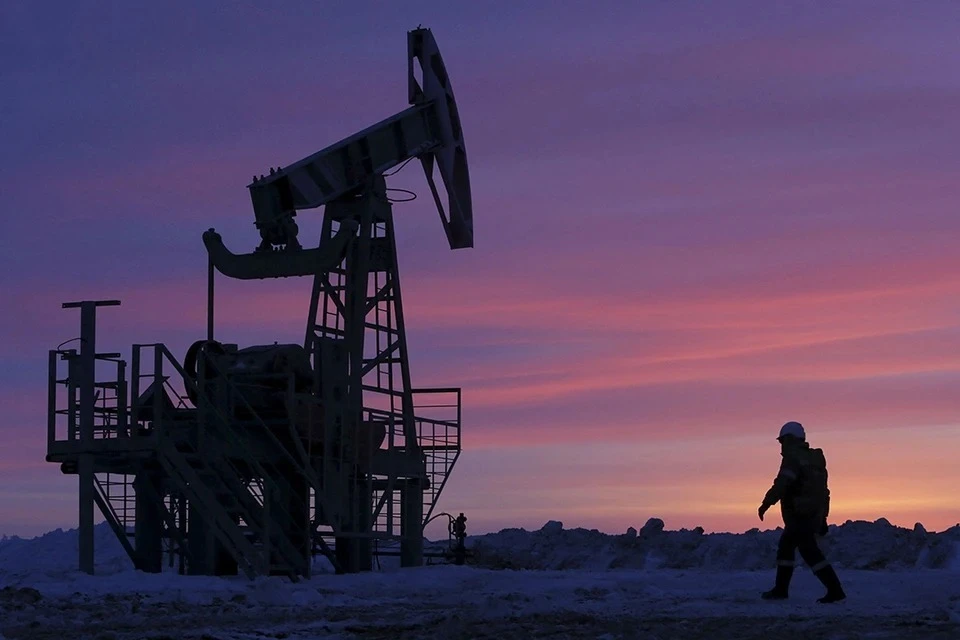 Китай приостановил закупки российской нефти в ожидании скидки из-за потолка цен